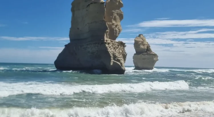 Can you swim at the 12 Apostles?